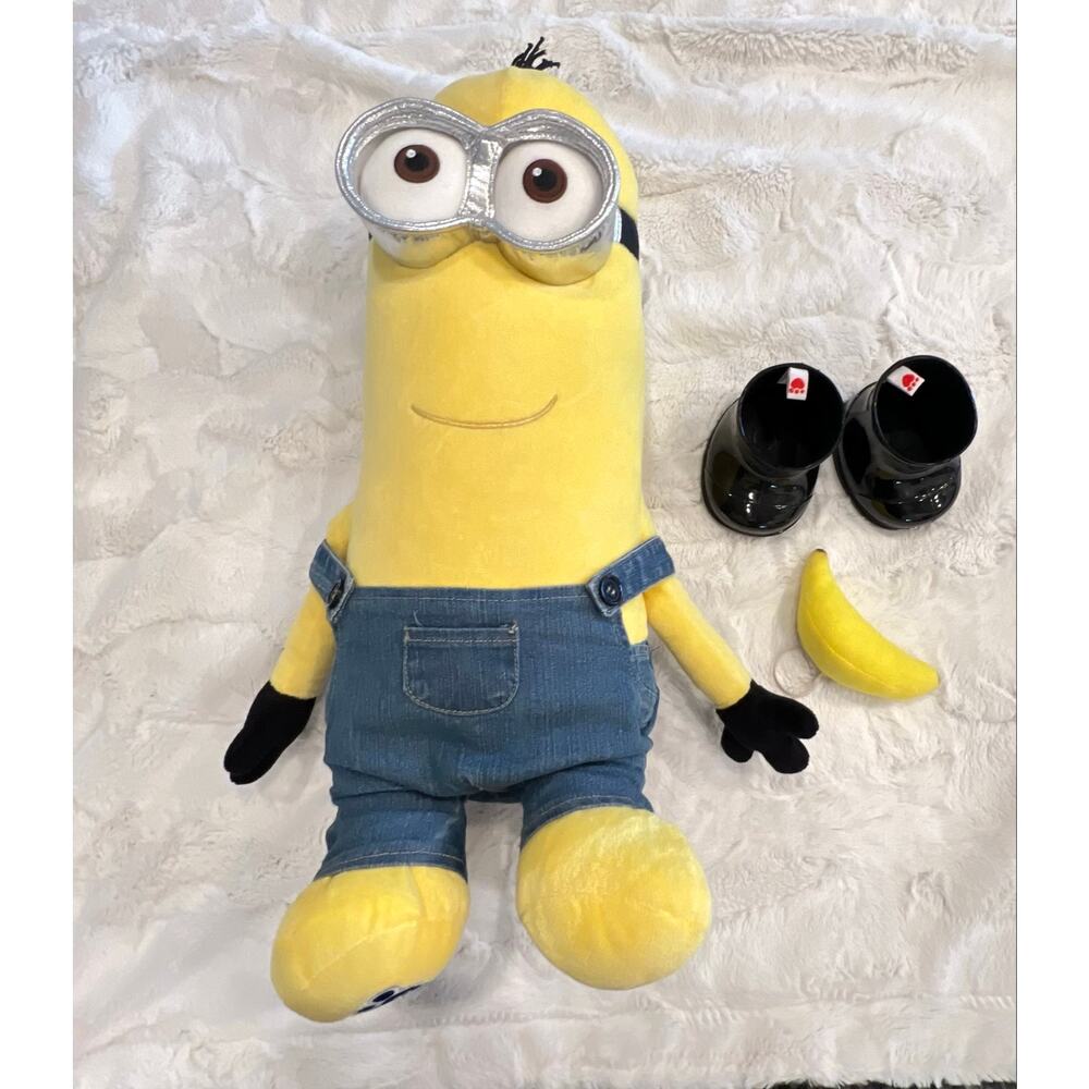 Build A Bear Despicable Me Minions Kevin 17" Plush Minion Banana Shoes Accessory
